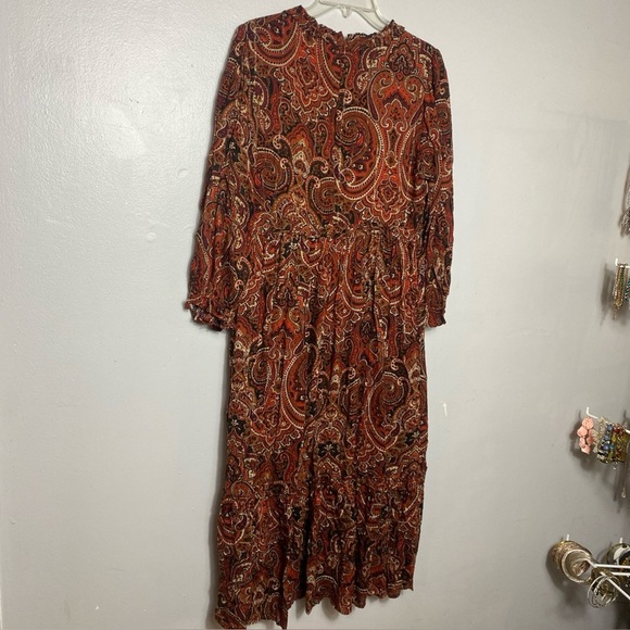 Apricot Paisley Midi Dress with Ruffles Size L - Picture 11 of 13